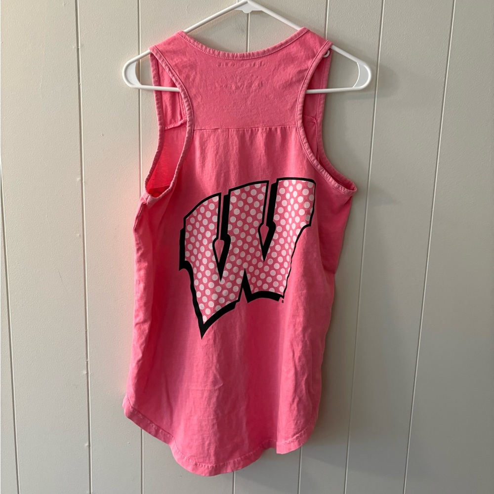 Women’s Pink Tank Top Wisconsin Badgers UW check measurements